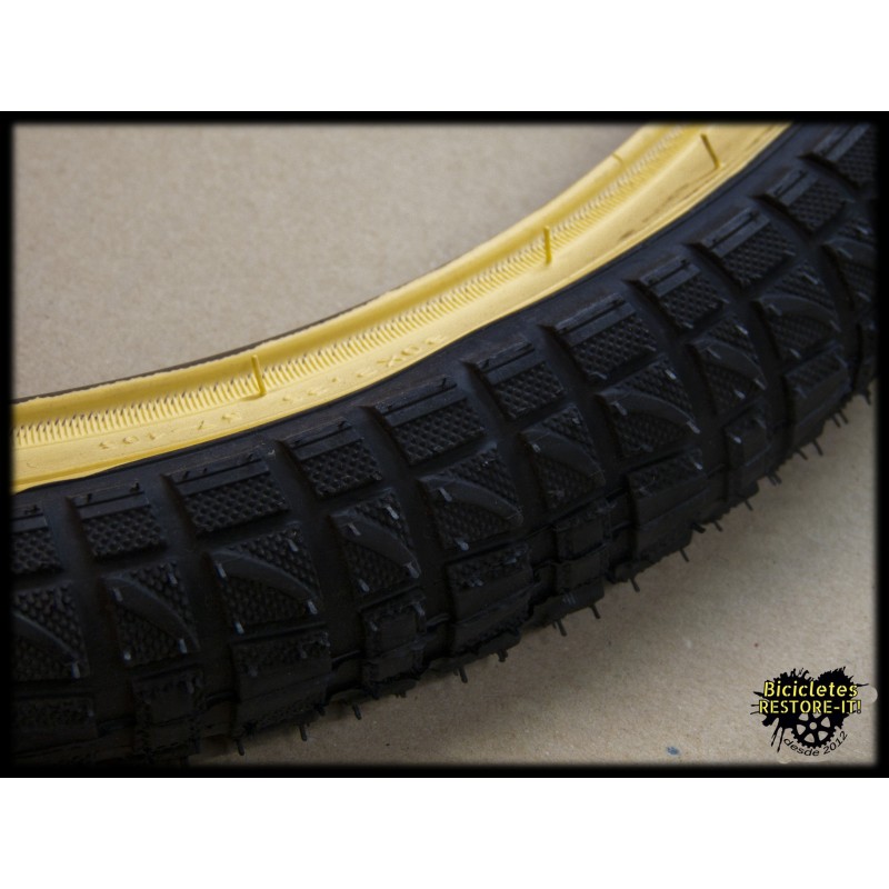 Cubiertas 20 x 2125 negro/crema